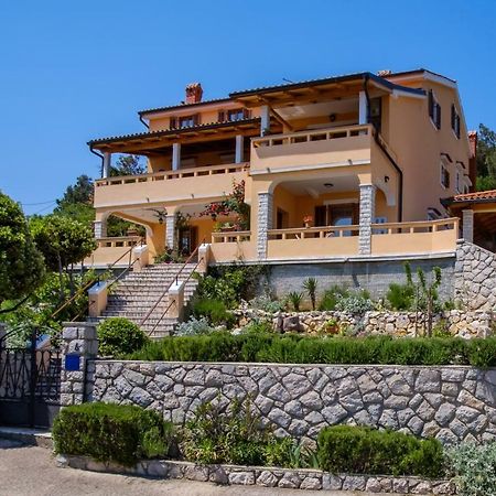 Apartmani Zorica Martinscica  Ngoại thất bức ảnh