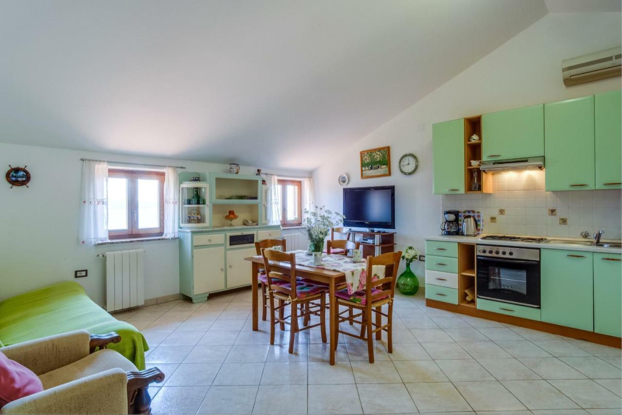 Apartmani Zorica Martinscica  Ngoại thất bức ảnh