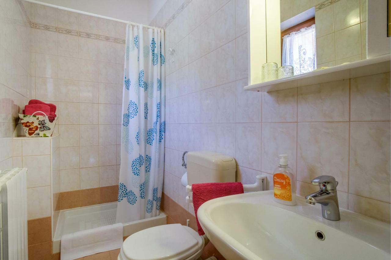 Apartmani Zorica Martinscica  Ngoại thất bức ảnh